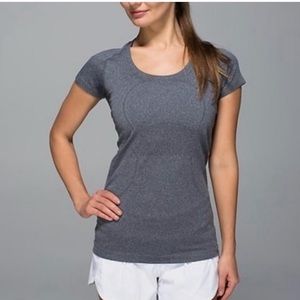 Lululemon gray shirt